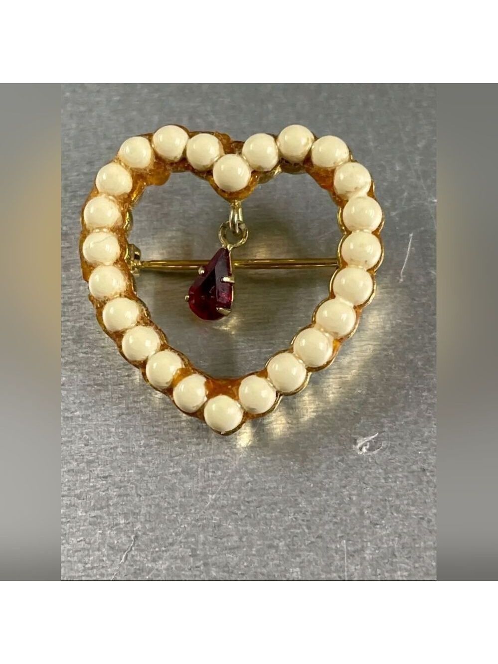 Avon Heart Pin Brooch Avon Little Heart Brooch  EUC